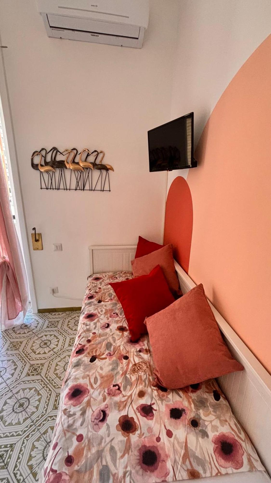 Reginella Guest House Salerno Exterior foto